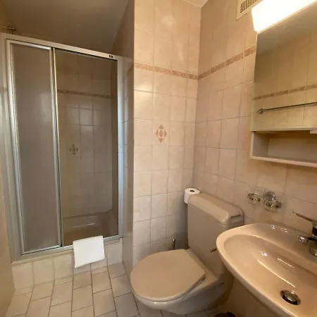 Haus Alpalin - 2 Adjacent 'mischabel', Cosy, Central, 4p *